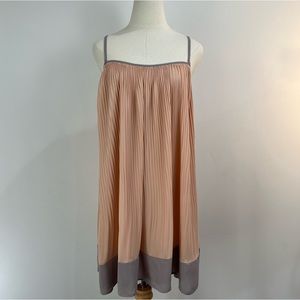 NWT’s PinkBlush Maternity Blush & Grey Colorblock Pleated Dress Size Large